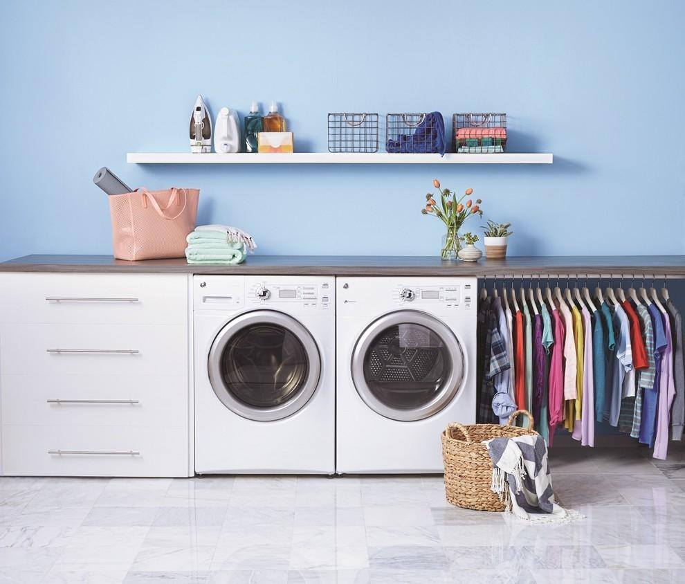 Contemporary laundry room