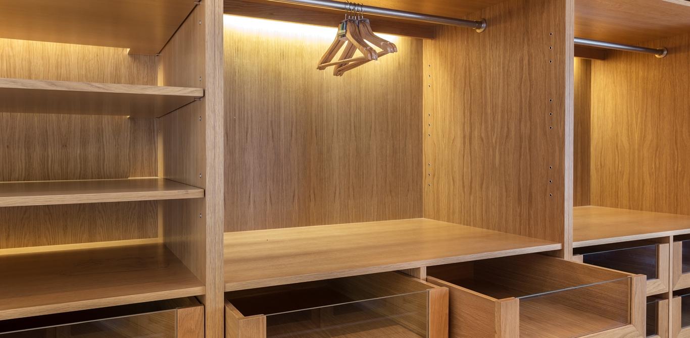 closet lighting
