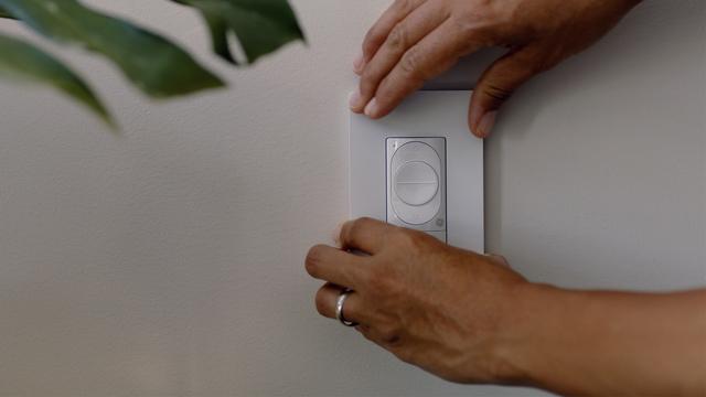 Smart Bulb vs. Smart Switch: Which Is Best for You?