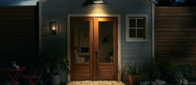 Ultra Bright LED PAR38 Outside