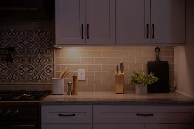 Under Cabinet Strips