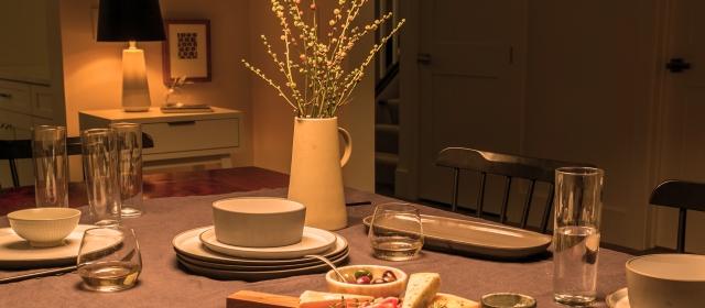 Dining room HD warm white relax bulb