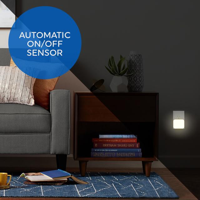 GE Night Light LED Dual USB Warm Candlelight Plug-in Fixture (1-Pack)