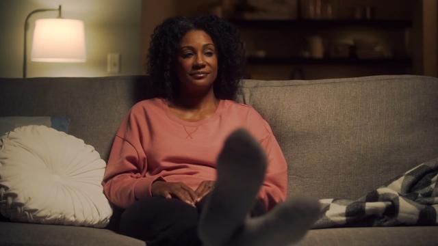 home control turn on the living room lights