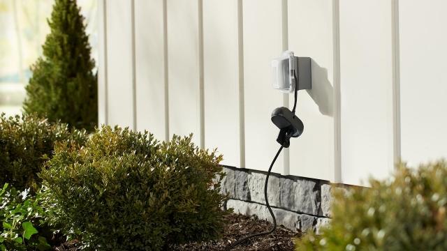 Smart Outdoor Plug Smart Outdoor Plug