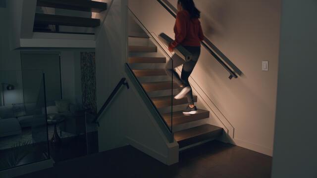 Cync 5-wire paddle dimmer on stairs